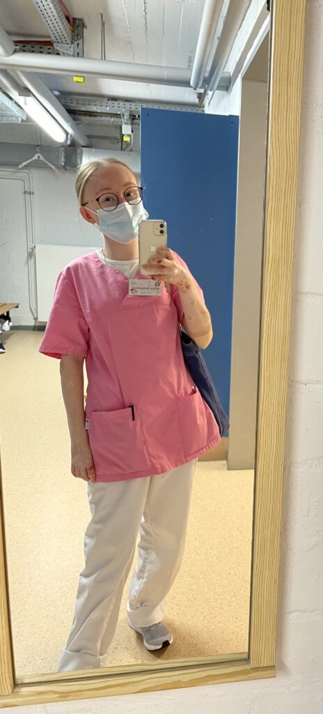 Alina Pflegehelferin