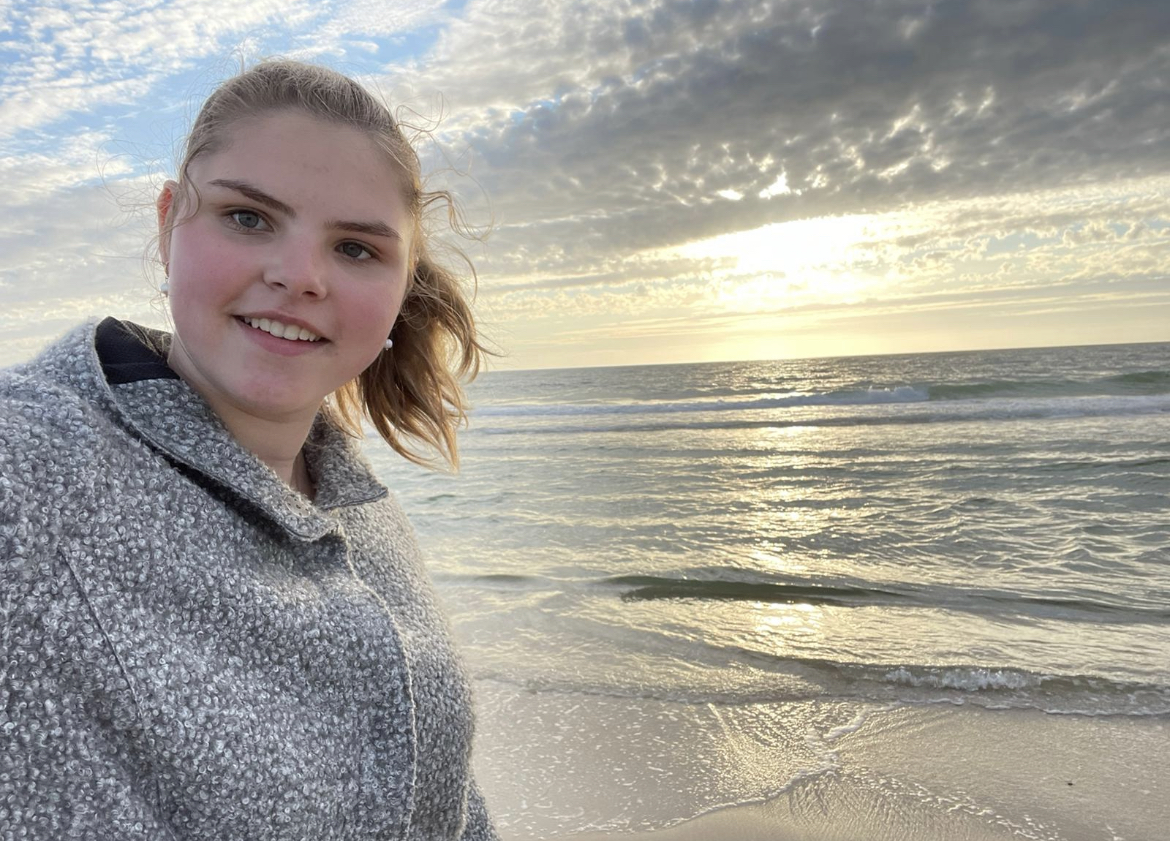 Pflegehelferin Celine